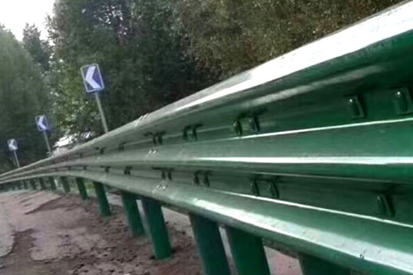 10 gauge thrie beam guard railing pvc coated finish